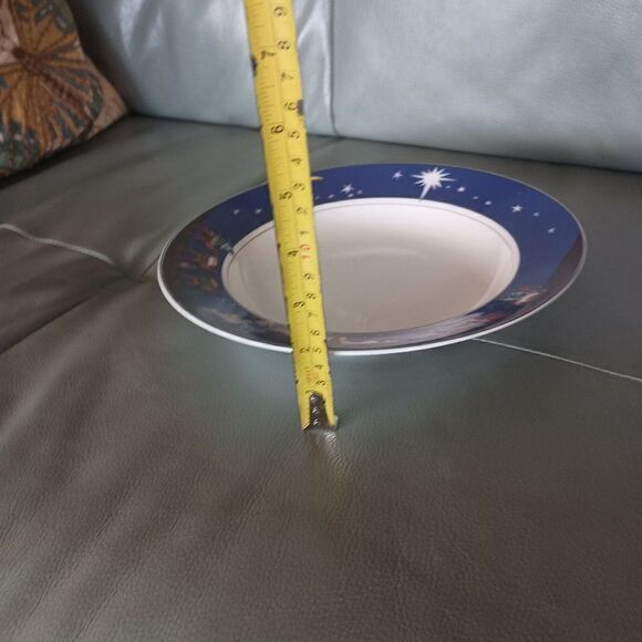 Janet Ellen Nativity Scene Rimmed Soup Salad Bowl Nathan Pinnock Set of 3 - READ - Picture 5 of 7